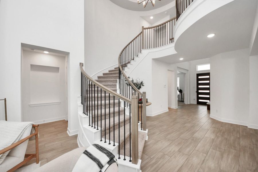 Furnished interior view inside a new home in Candela, Richmond (Image 46).