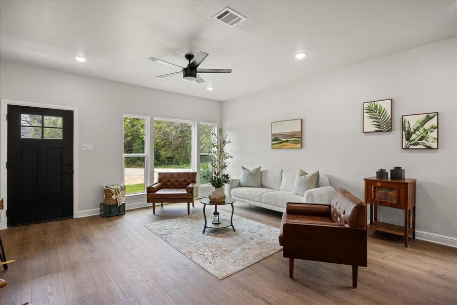 Furnished interior view inside a new home in , Granbury (Image 6).