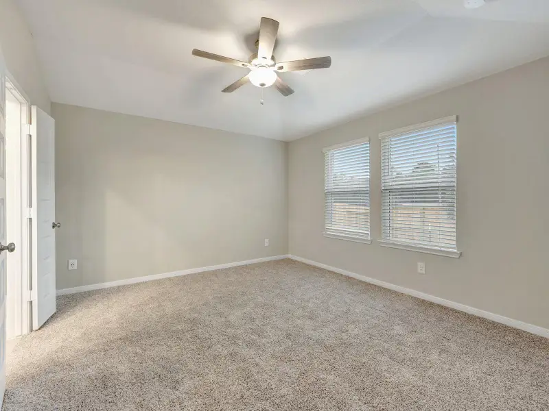 Photo is not of the actual home, but is an inspirational photo of builder’s model home and may depict options, furnishings, and/or decorator features that are not included Photo is not of the actual home, but is an inspirational photo of builder’s model home and may depict options, furnishings, and/or decorator features that are not included