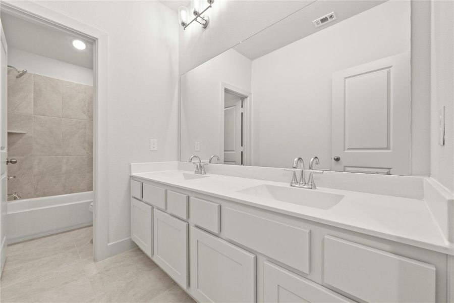 Representative image. Features, selections and colors may vary.