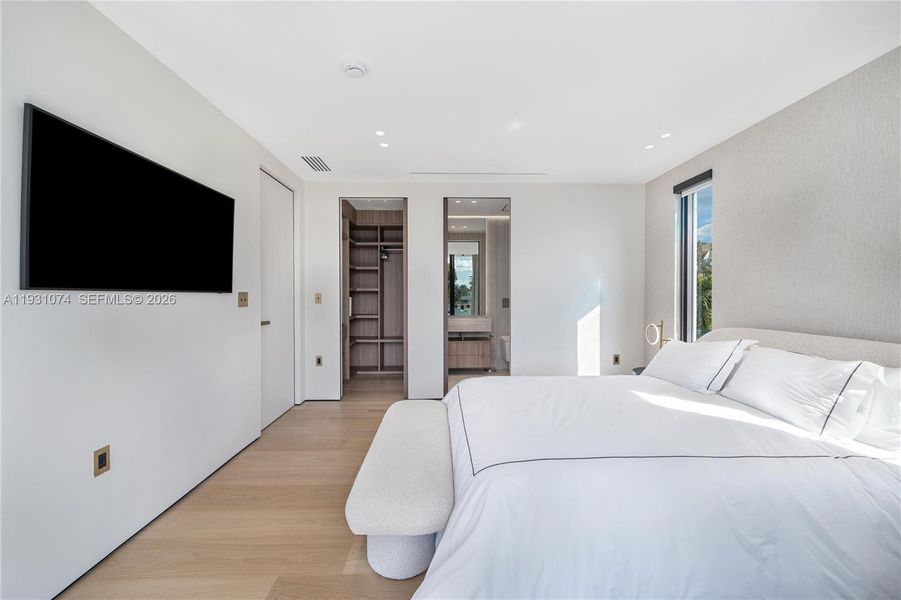 Furnished interior view inside a new home in , Miami Beach (Image 12).