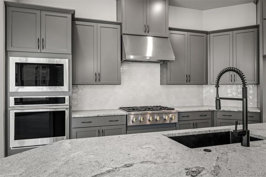 Close-up of interior finishes inside a home in Cloverleaf – Mountainview Collection, Monument (Image 15).