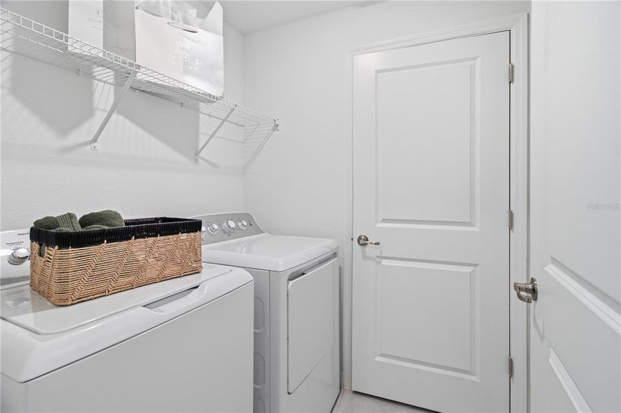 Furnished interior view inside a new home in , Lakewood Ranch (Image 47).