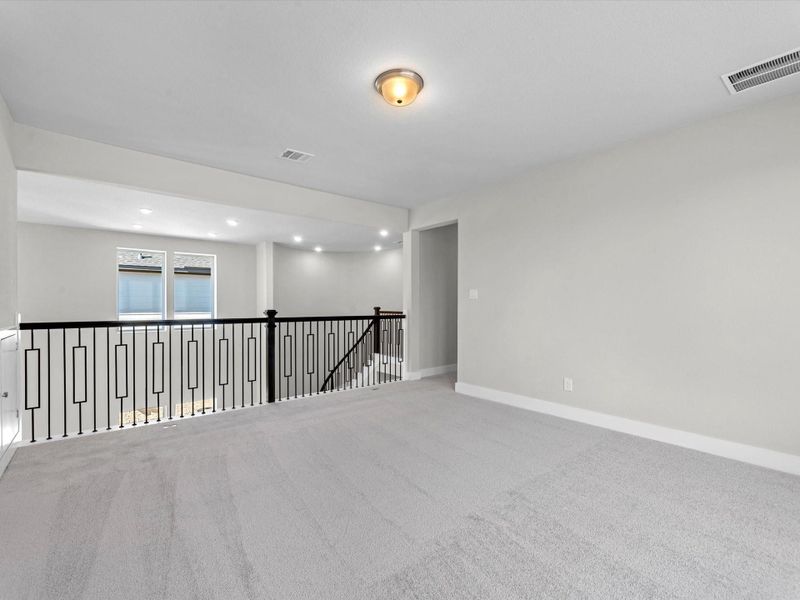 Spacious, unfurnished interior of a new home in Garden Glen at Clopton Farms, Montgomery (Image 16).