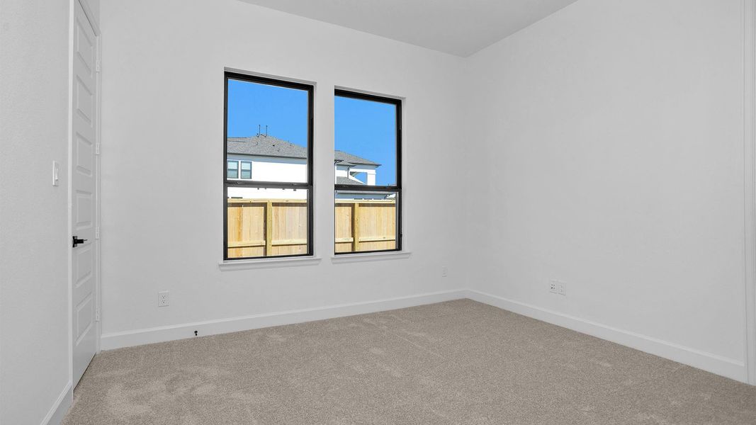 Spacious, unfurnished interior of a new home in Sienna 65' - Valencia, Missouri City (Image 11). Spacious, unfurnished interior of a new home in Sienna 65' - Valencia, Missouri City (Image 11).