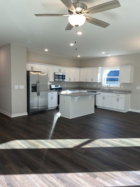 Representative unfurnished interior of a home built from the Carter by Foundation Home Builders LLC in Stallings Grove, Spring Hope (Image 14).