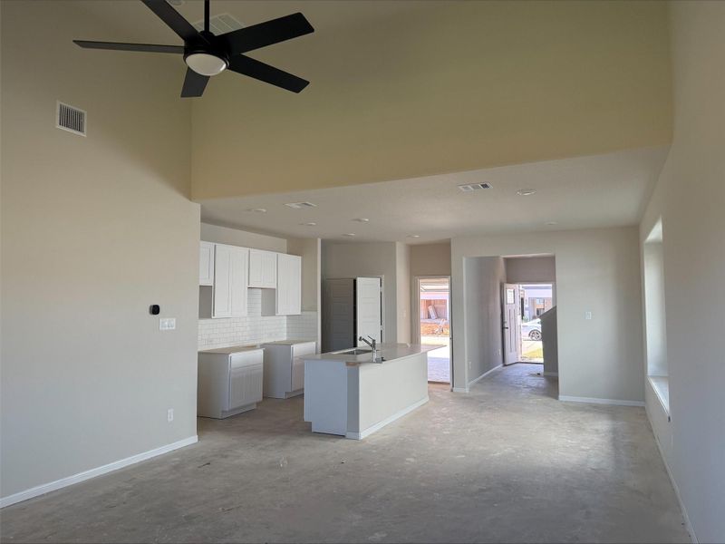 Image 39 of a home in River's Edge.