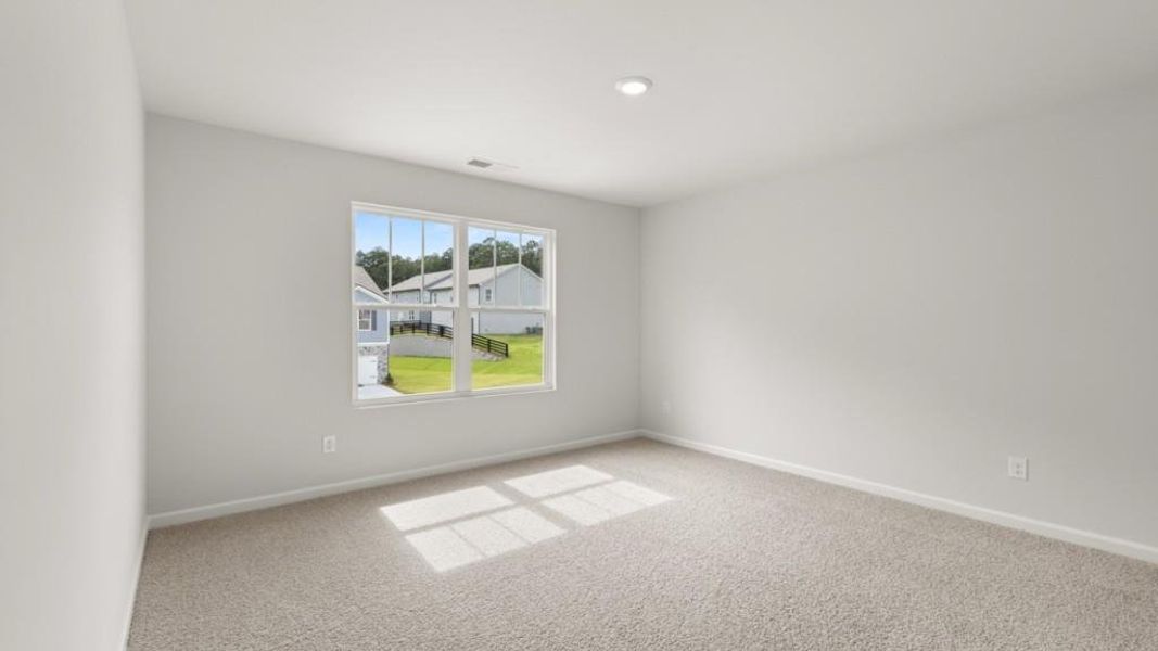 Spacious, unfurnished interior of a new home in Northwoods at Mirror Lake, Villa Rica (Image 25).