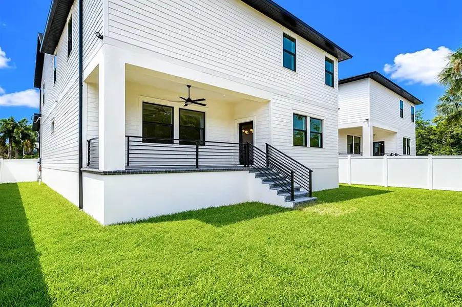 Exterior details and patio area of a home in , Tampa (Image 3).