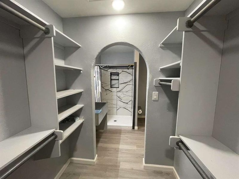 Furnished interior view inside a new home in , Wichita Falls (Image 13).