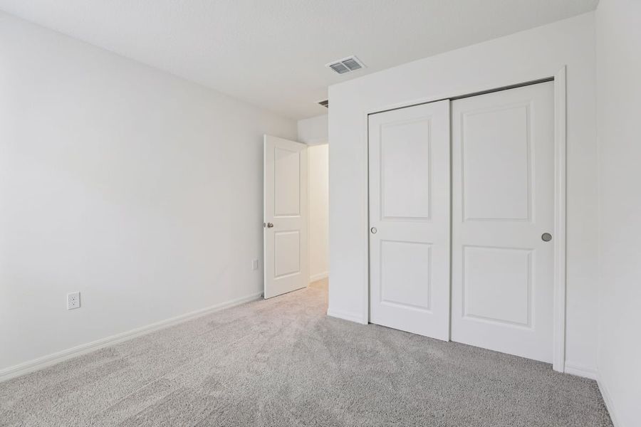 Spacious, unfurnished interior of a new home in Robins Run, Lake Wales (Image 14). Spacious, unfurnished interior of a new home in Robins Run, Lake Wales (Image 14).