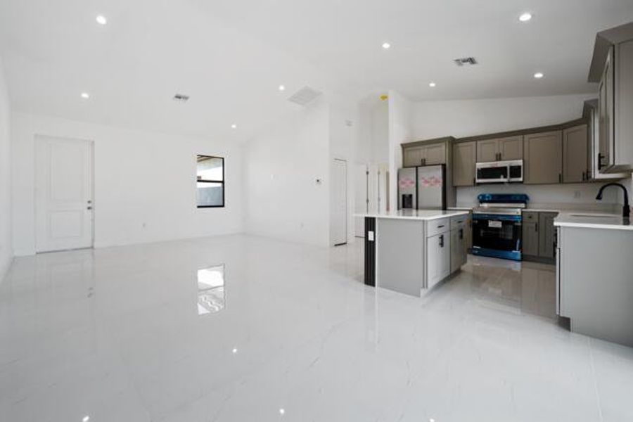 Image 21 of a home in .