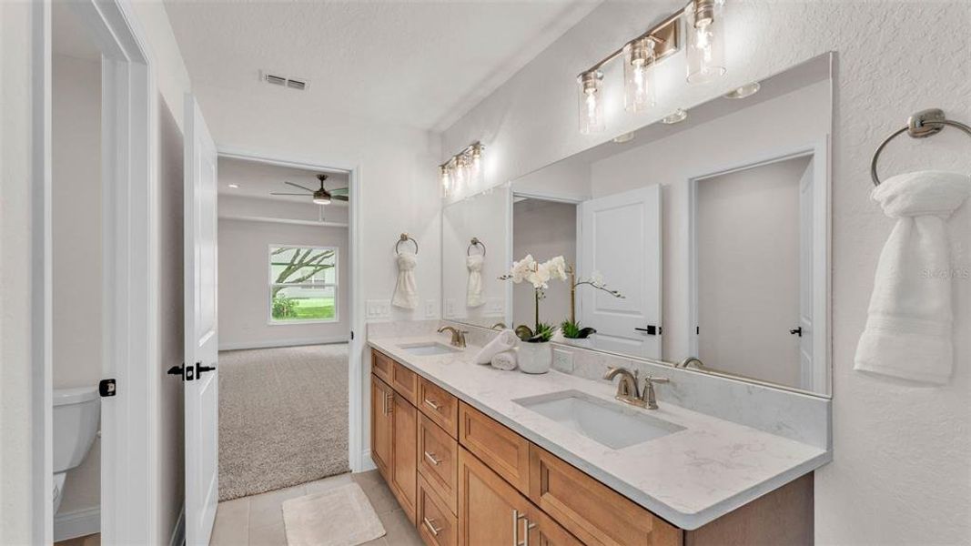 Furnished interior view inside a new home in , Bartow (Image 10).
