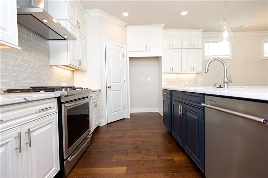 Furnished interior view inside a new home in Waterside Single Family, Peachtree Corners (Image 5).