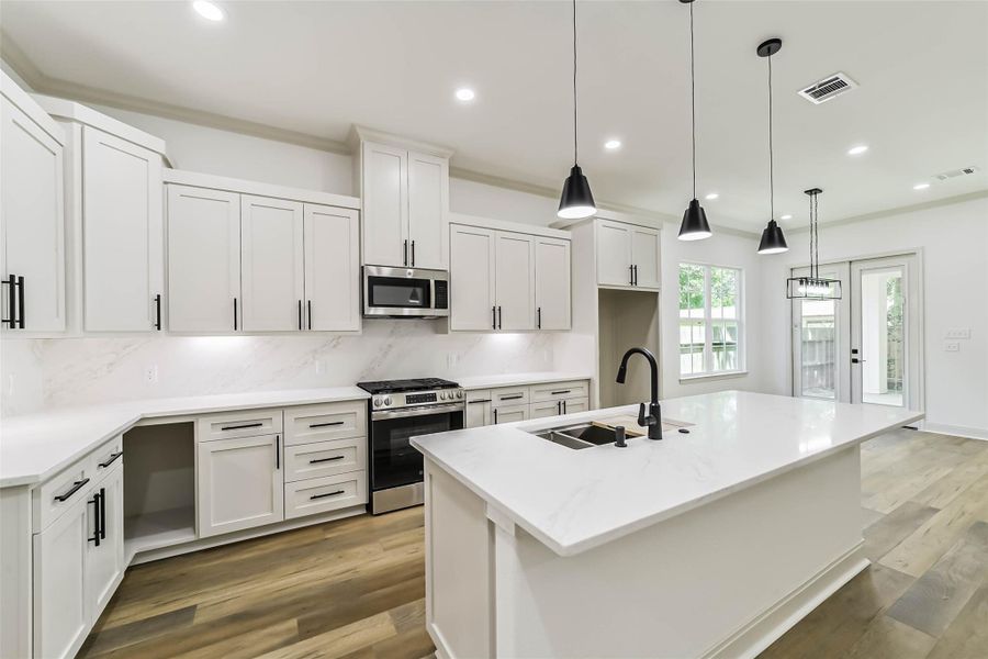 Furnished interior view inside a new home in , Tomball (Image 9). Furnished interior view inside a new home in , Tomball (Image 9).