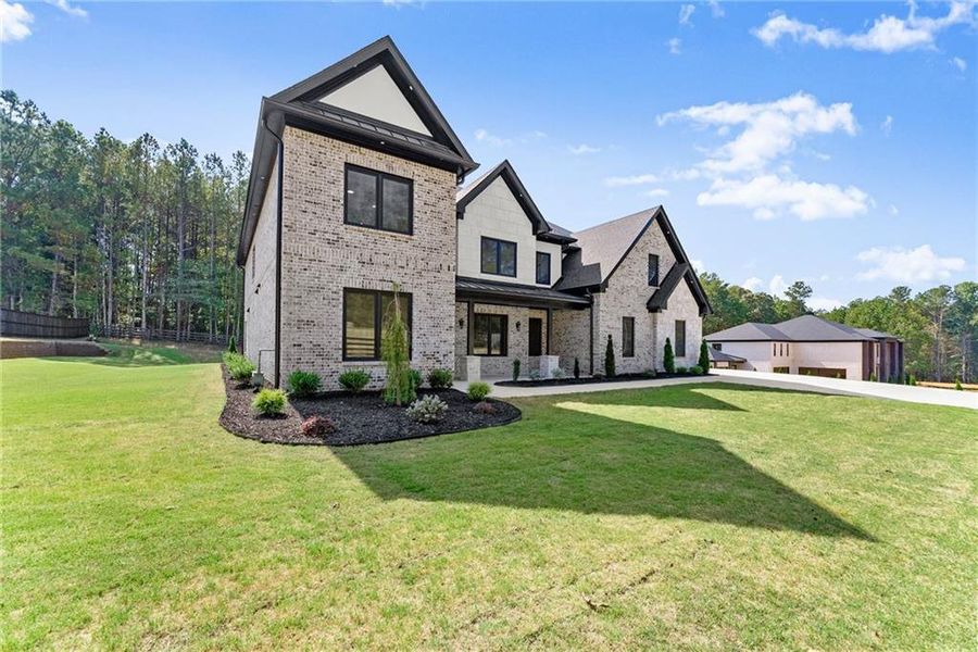 Image 96 of a home in .