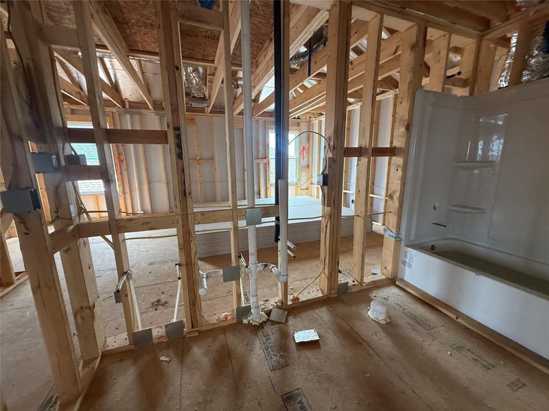 Spacious, unfurnished interior of a new home in Berry Creek Highlands, Georgetown (Image 17). Spacious, unfurnished interior of a new home in Berry Creek Highlands, Georgetown (Image 17).