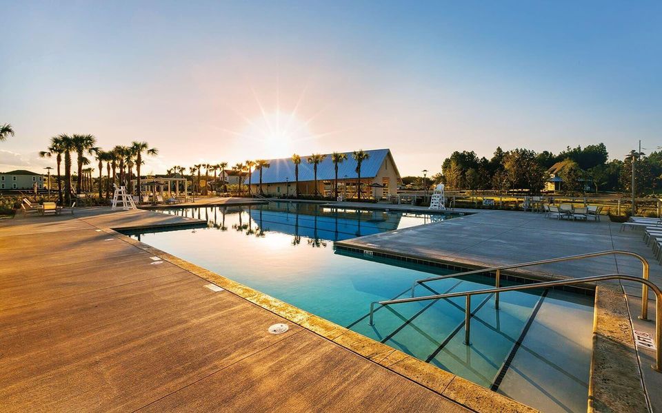 Community amenities in , Summerville (Image 55).