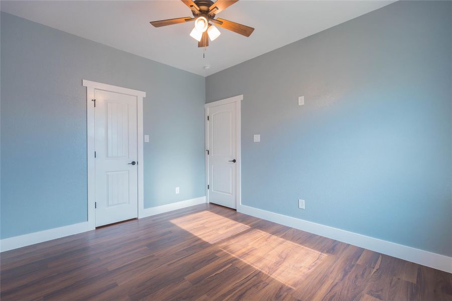 Spacious, unfurnished interior of a new home in , Houston (Image 27).