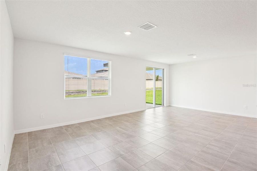 Spacious, unfurnished interior of a new home in Two Rivers - Classic Series, Zephyrhills (Image 22).