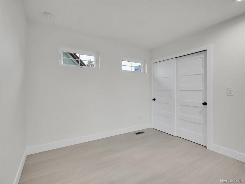 Spacious, unfurnished interior of a new home in , Denver (Image 23).