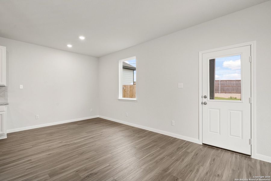 Spacious, unfurnished interior of a new home in Katzer Ranch, Converse (Image 13).