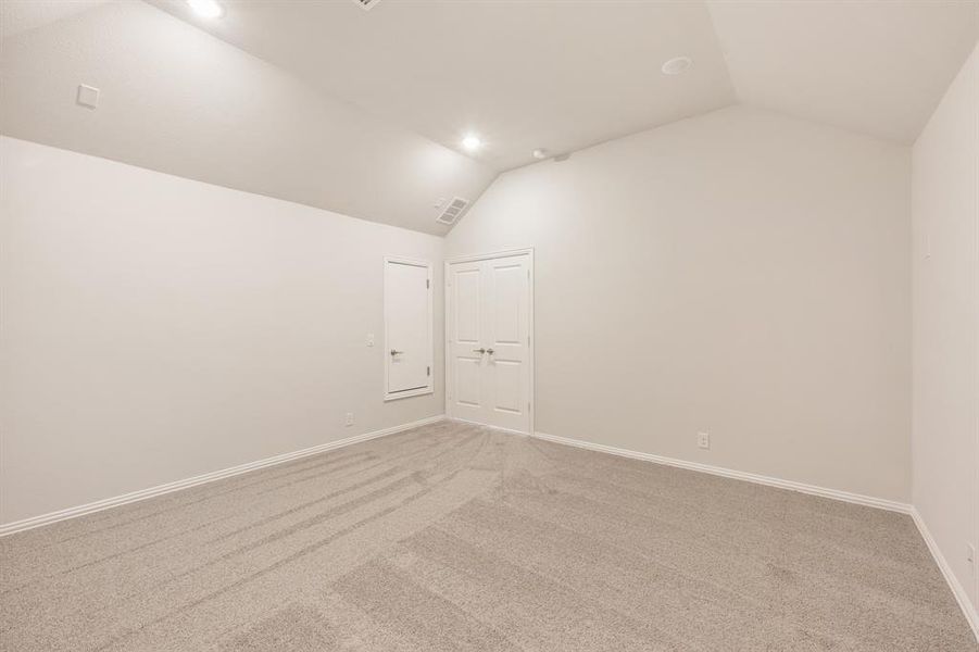 Spacious, unfurnished interior of a new home in Union Park Classic 60, Little Elm (Image 35). Spacious, unfurnished interior of a new home in Union Park Classic 60, Little Elm (Image 35).