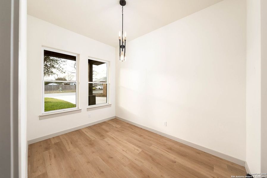 Spacious, unfurnished interior of a new home in , San Antonio (Image 40).