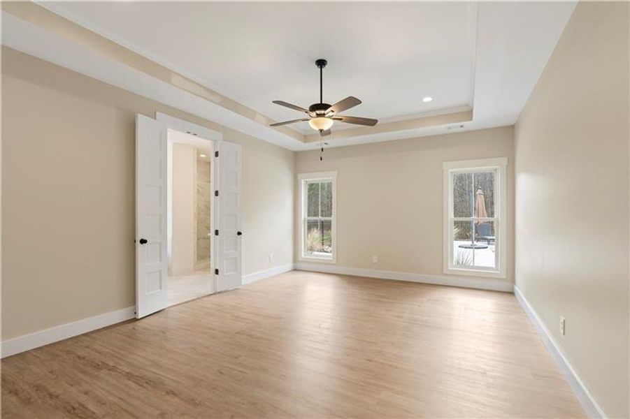 Spacious, unfurnished interior of a new home in , Temple (Image 22).