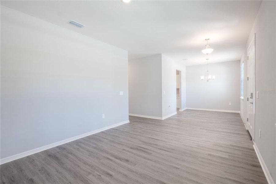 Spacious, unfurnished interior of a new home in Cypress Ridge Ranch, Wimauma (Image 20).