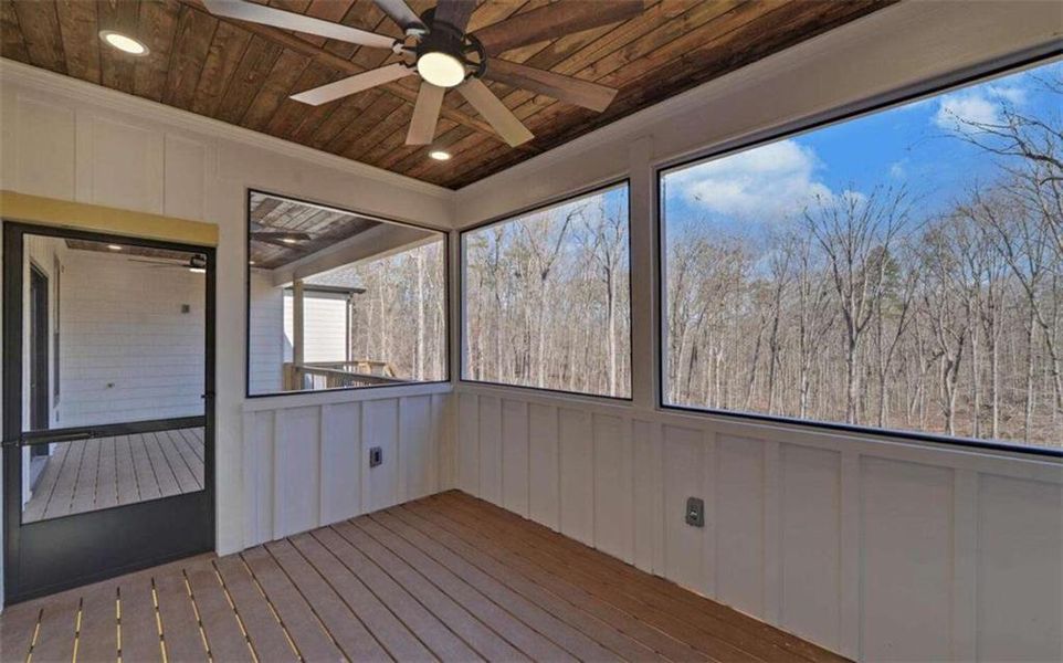 Exterior details and patio area of a home in , Clarkesville (Image 38).