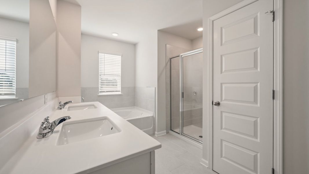 Furnished interior view inside a new home in Poplar Preserve, Newnan (Image 8).