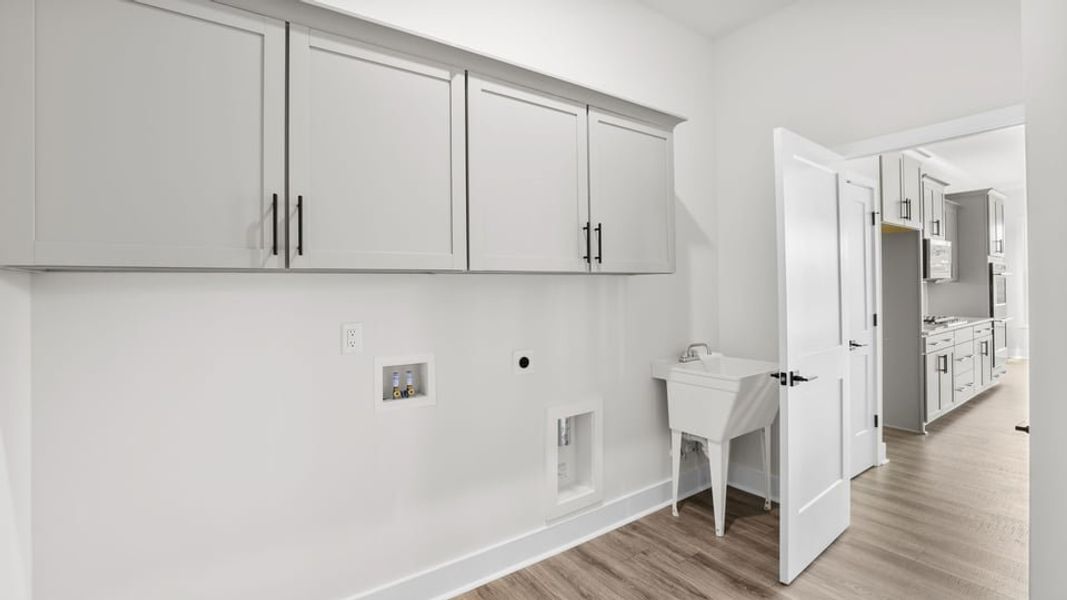 Furnished interior view inside a new home in Sunset Summits, Spartanburg (Image 12).