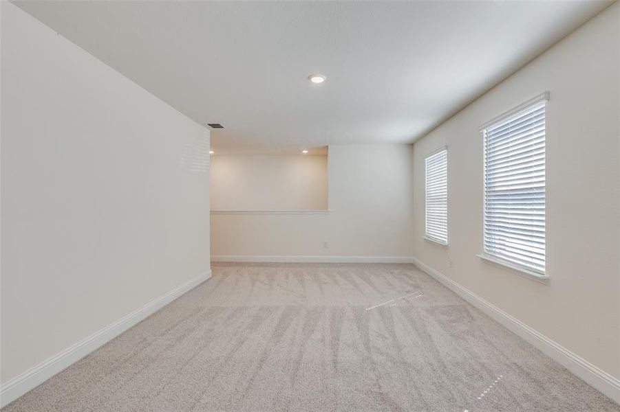 Spacious, unfurnished interior of a new home in Sierra Vista at Kelly Ranch, Aledo (Image 18).