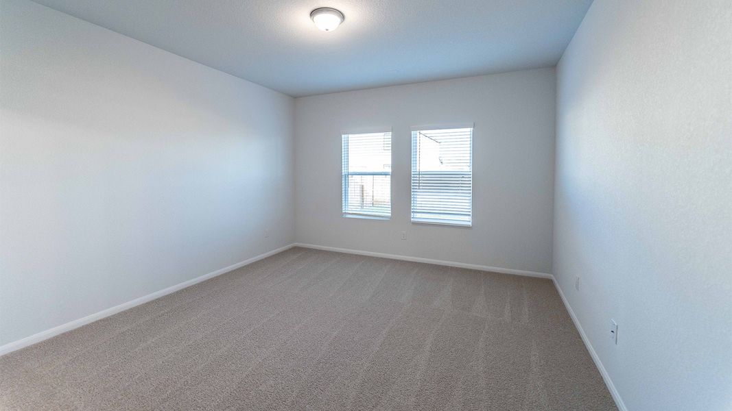 Spacious, unfurnished interior of a new home in Sunset Oaks, Maxwell (Image 22).