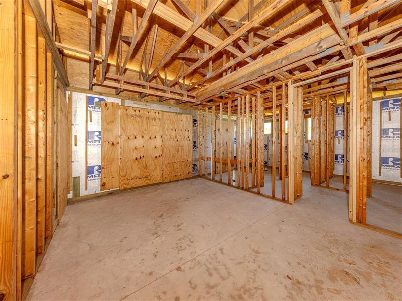 Spacious, unfurnished interior of a new home in , North Port (Image 4).