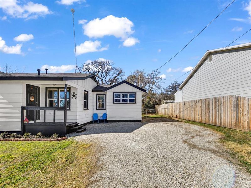 Exterior details and patio area of a home in , Springtown (Image 19).