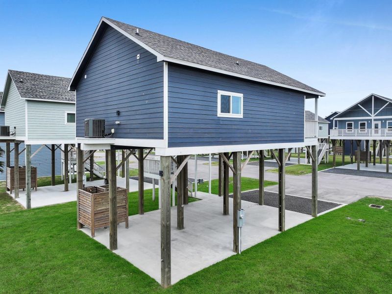 Exterior details and patio area of a home in , Crystal Beach (Image 20).