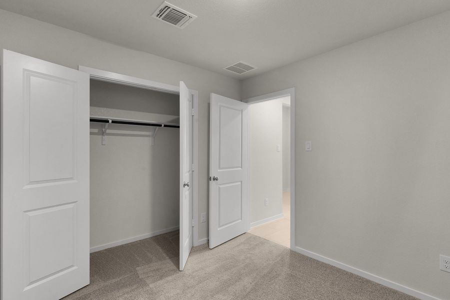 Spacious, unfurnished interior of a new home in Briarwood, Elgin (Image 42).