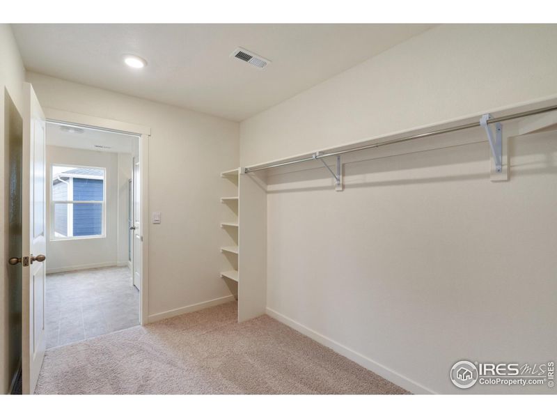 Spacious, unfurnished interior of a new home in Westgate, Greeley (Image 11).