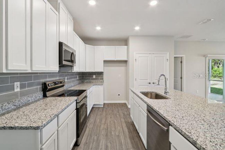 Furnished interior view inside a new home in Palm Coast, Palm Coast (Image 7).