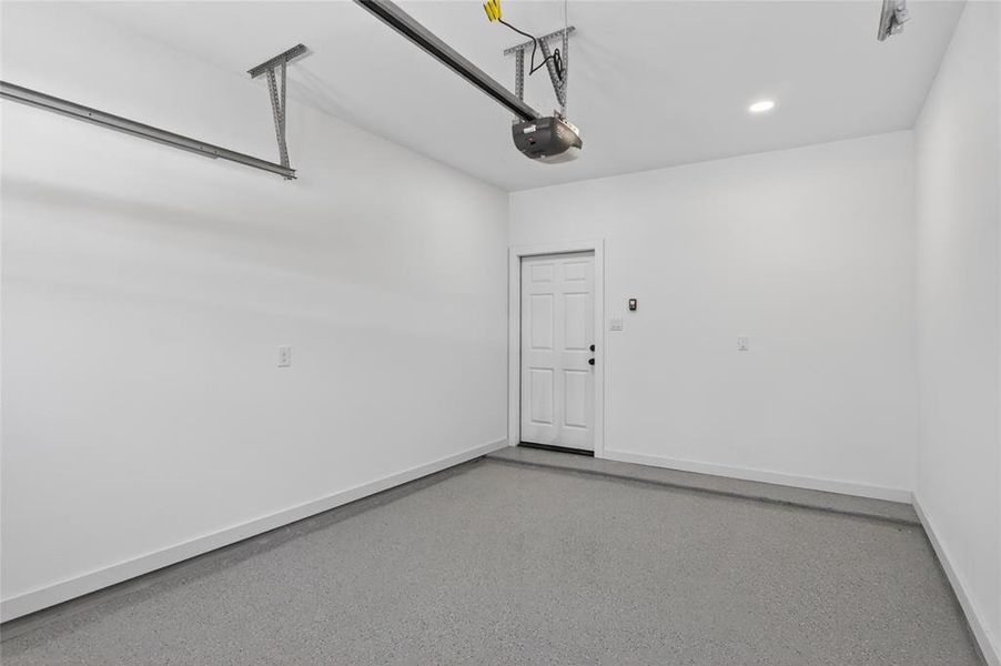 Spacious, unfurnished interior of a new home in , Mabank (Image 16). Spacious, unfurnished interior of a new home in , Mabank (Image 16).