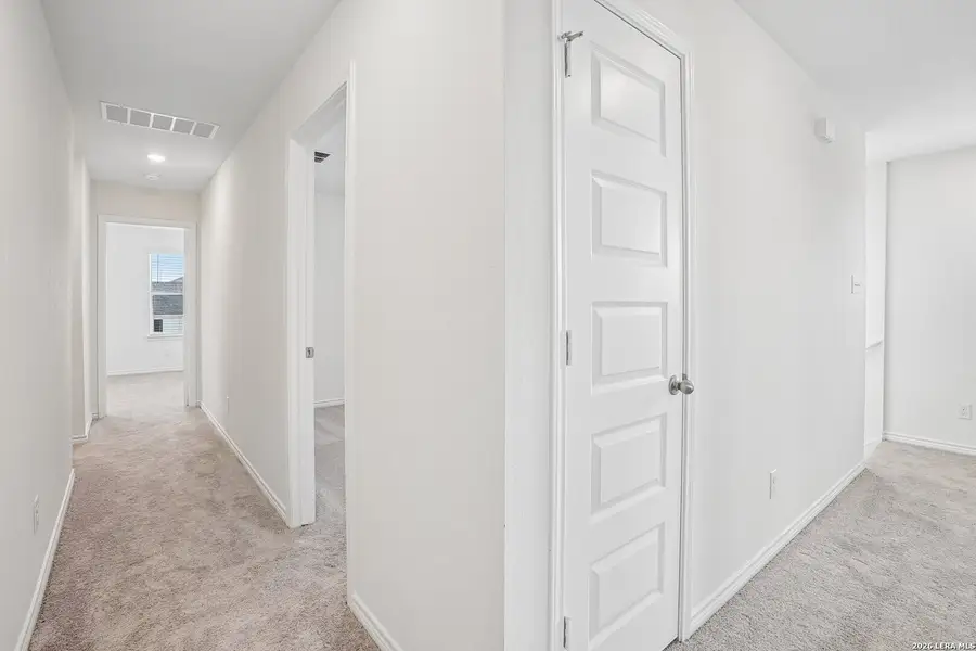 Spacious, unfurnished interior of a new home in Medina Crossing, Von Ormy (Image 12).