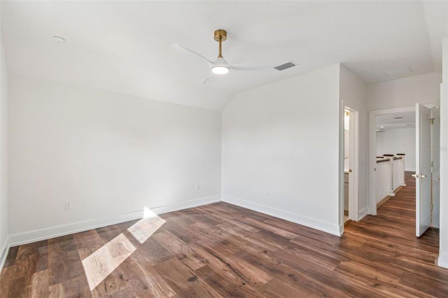 Spacious, unfurnished interior of a new home in , Auburndale (Image 71). Spacious, unfurnished interior of a new home in , Auburndale (Image 71).