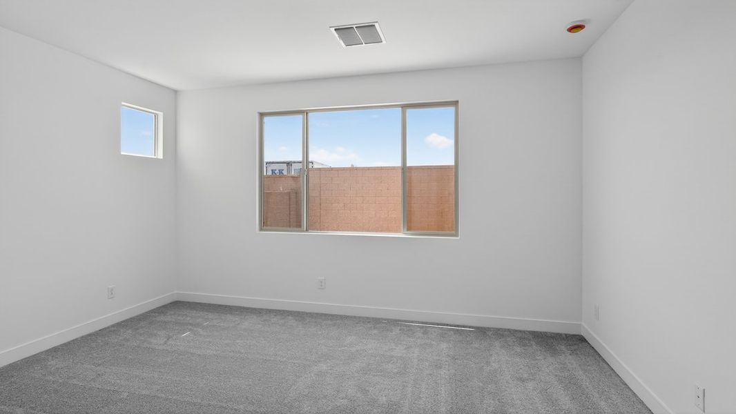 Spacious, unfurnished interior of a new home in Paradisi, Surprise (Image 15).
