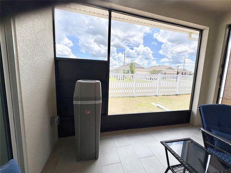 Exterior details and patio area of a home in , Winter Haven (Image 25).