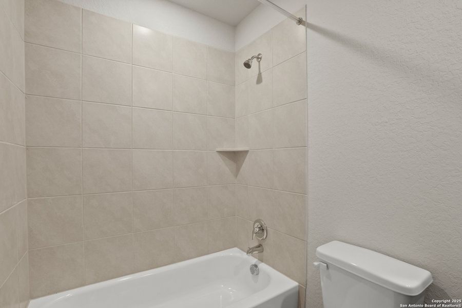 Furnished interior view inside a new home in Hickory Ridge, Elmendorf (Image 7). Furnished interior view inside a new home in Hickory Ridge, Elmendorf (Image 7).