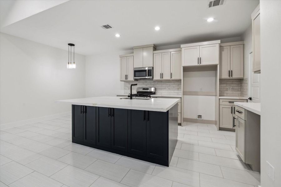 Furnished interior view inside a new home in , Houston (Image 10). Furnished interior view inside a new home in , Houston (Image 10).