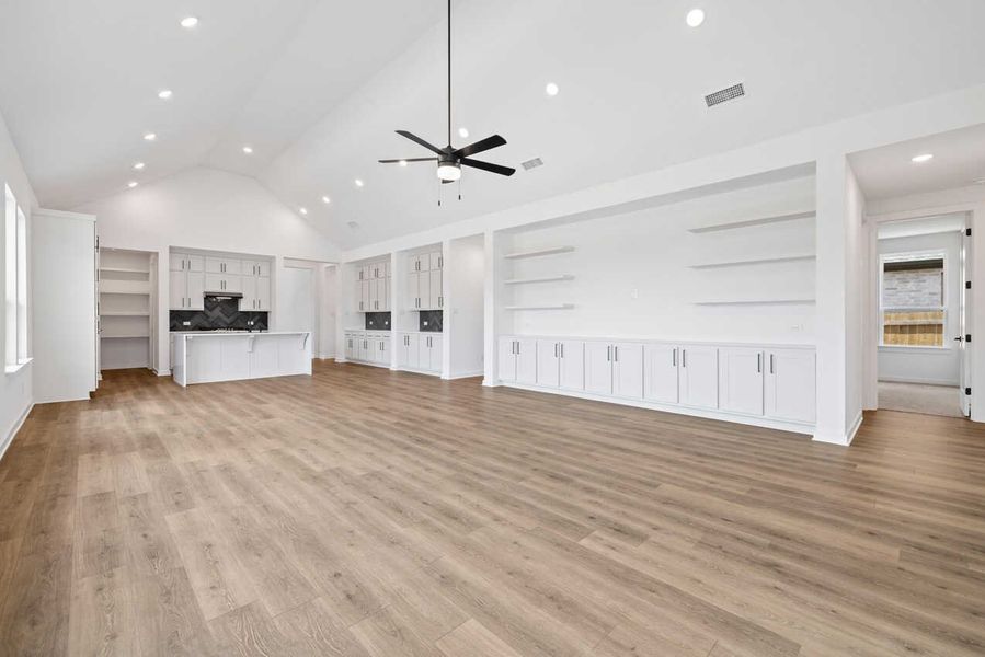 Representative furnished interior of a home built from the Weston Plan by Highland Homes in The Crossvine, Schertz (Image 14). Representative furnished interior of a home built from the Weston Plan by Highland Homes in The Crossvine, Schertz (Image 14).