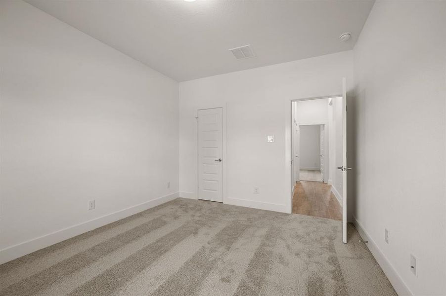 Spacious, unfurnished interior of a new home in Saddleback Estates, Boyd (Image 17).